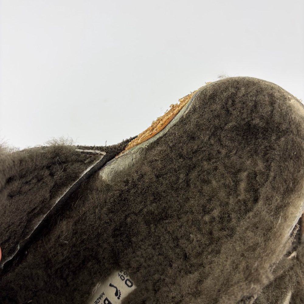Birkenstock Shearling Fur Lined Chocolate Arizona Slide 40 - Picture 9 of 12